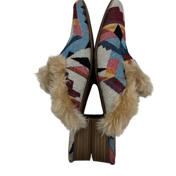 Universal Thread Litzy Faux Fur Aztec Southwestern Artsy Mules Women's Size 7.5 - Picture 6 of 7